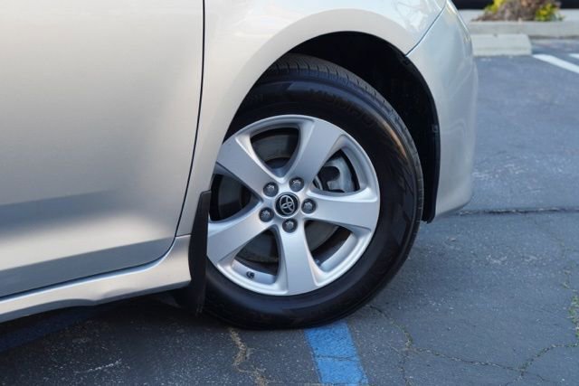 Used 2020 Toyota Sienna LE image 8