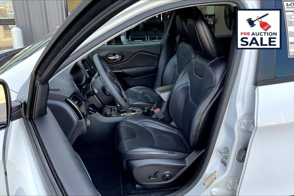 Used 2023 Jeep Cherokee Altitude Lux AWD/4WD image 24