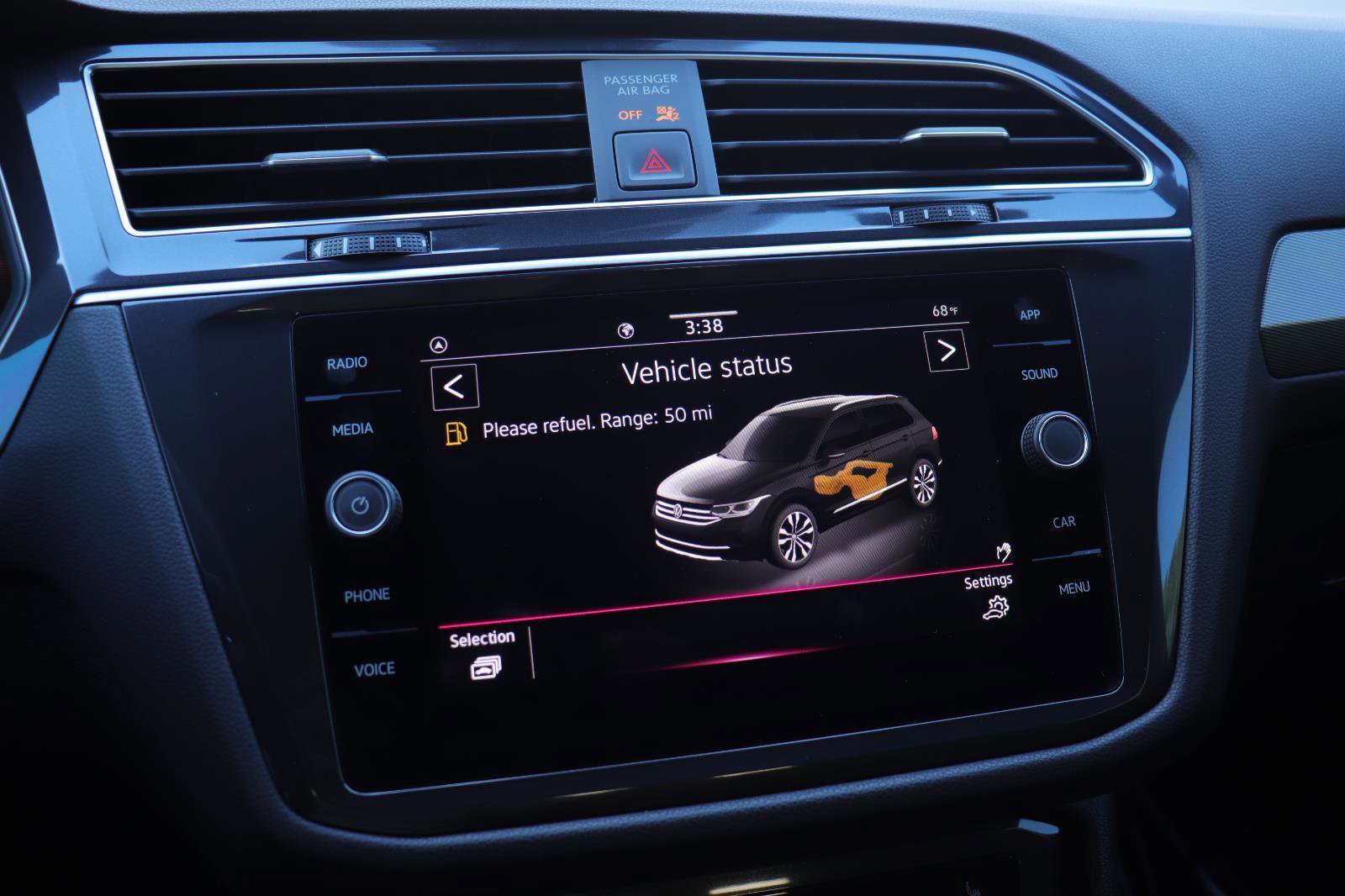 Used 2024 Volkswagen Tiguan SE R-Line image 35