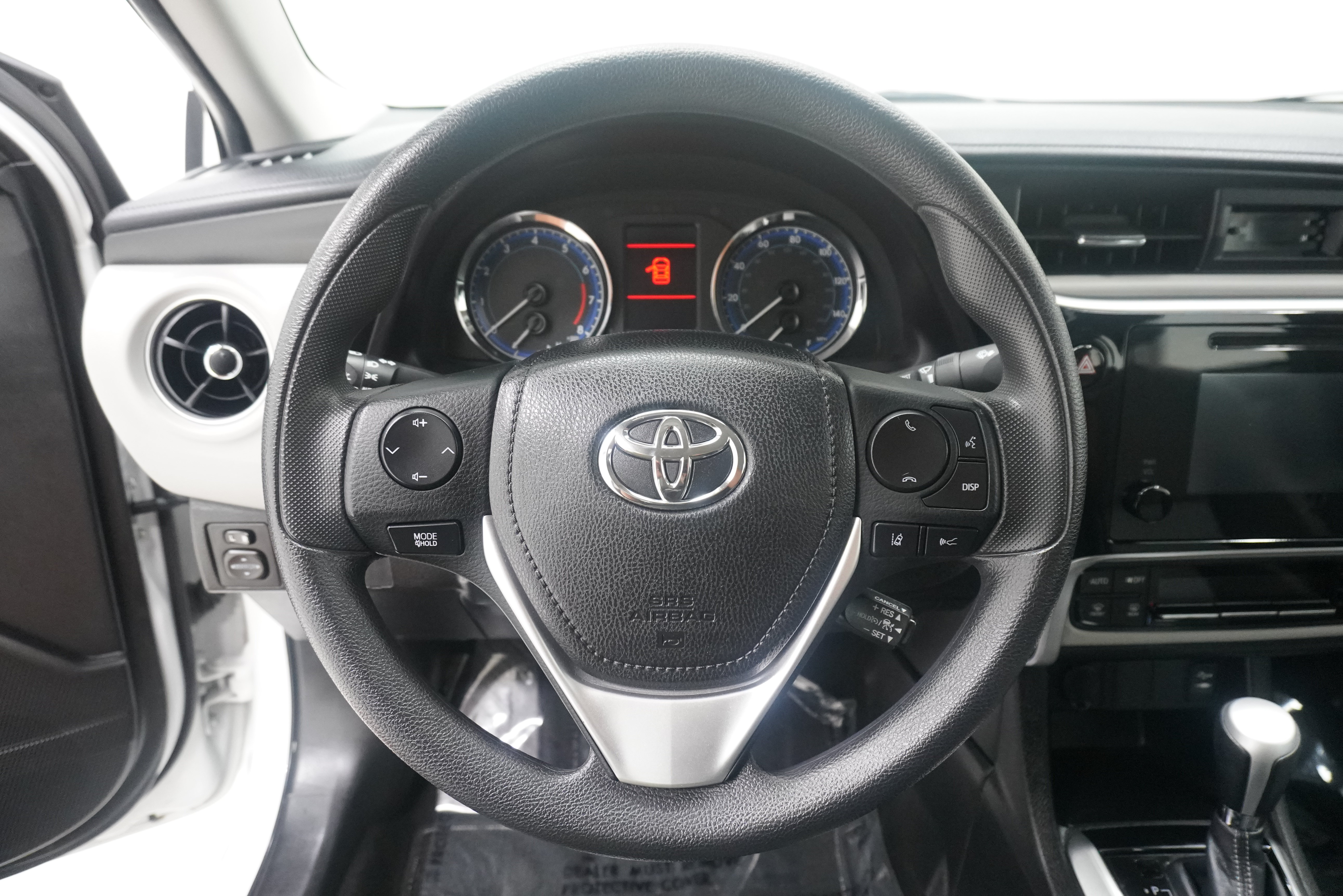 Used 2017 Toyota Corolla LE FWD image 15