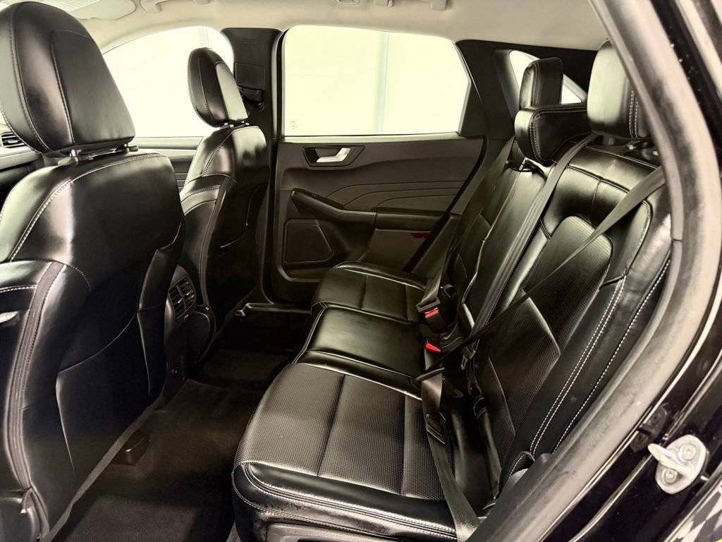 Used 2024 Ford Escape Platinum image 17