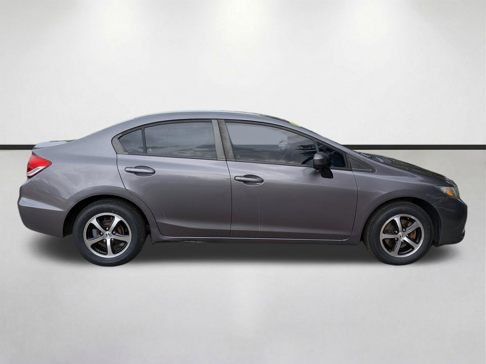 Used 2015 Honda Civic SE image 3