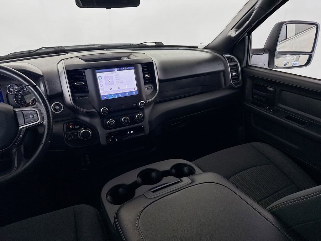 Used 2024 RAM 2500 Tradesman w/ Chrome Appearance Group image 25