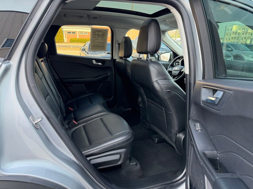 Used 2022 Ford Escape SEL w/ Class II Trailer Tow Package image 19