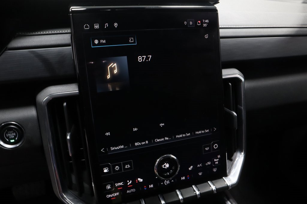 Used 2025 GMC Acadia Elevation image 29