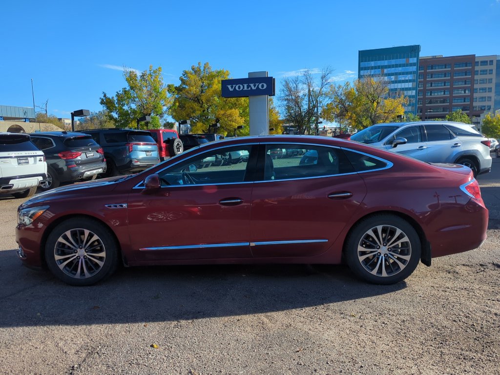 Used 2019 Buick LaCrosse Essence w/ Sun and Shade Package AWD/4WD image 4