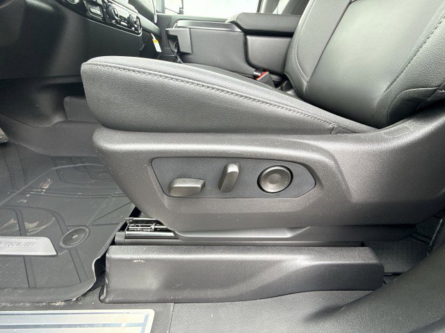 New 2026 Chevrolet Silverado 3500 LT w/ All Star Edition image 14