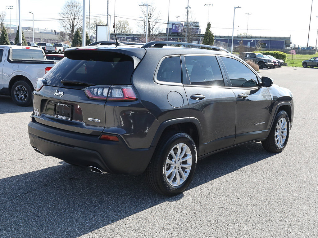 Used 2022 Jeep Cherokee Latitude Lux w/ Sun & Sound Group image 6