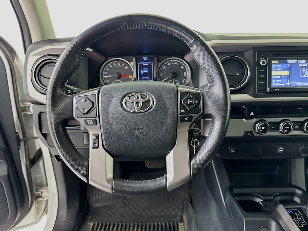 Used 2017 Toyota Tacoma SR5 w/ SR5 Appearance Package (SM) image 11