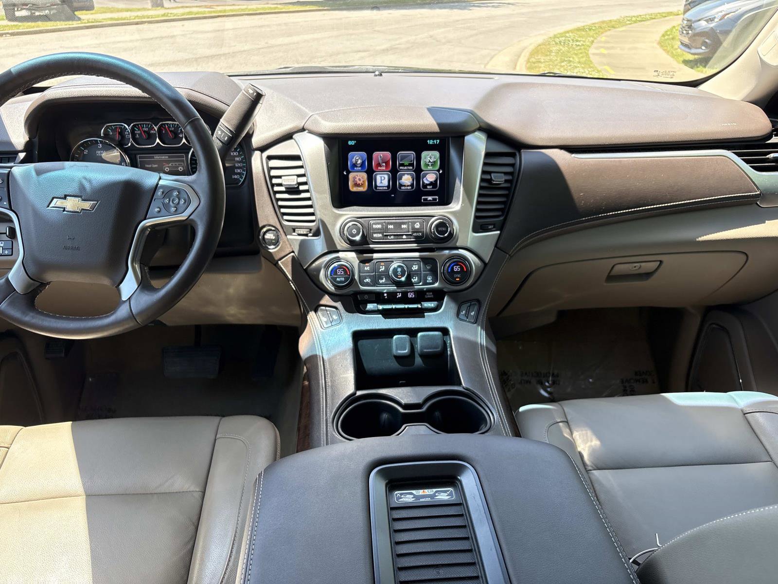 Used 2016 Chevrolet Suburban LT w/ Luxury Package RWD image 29