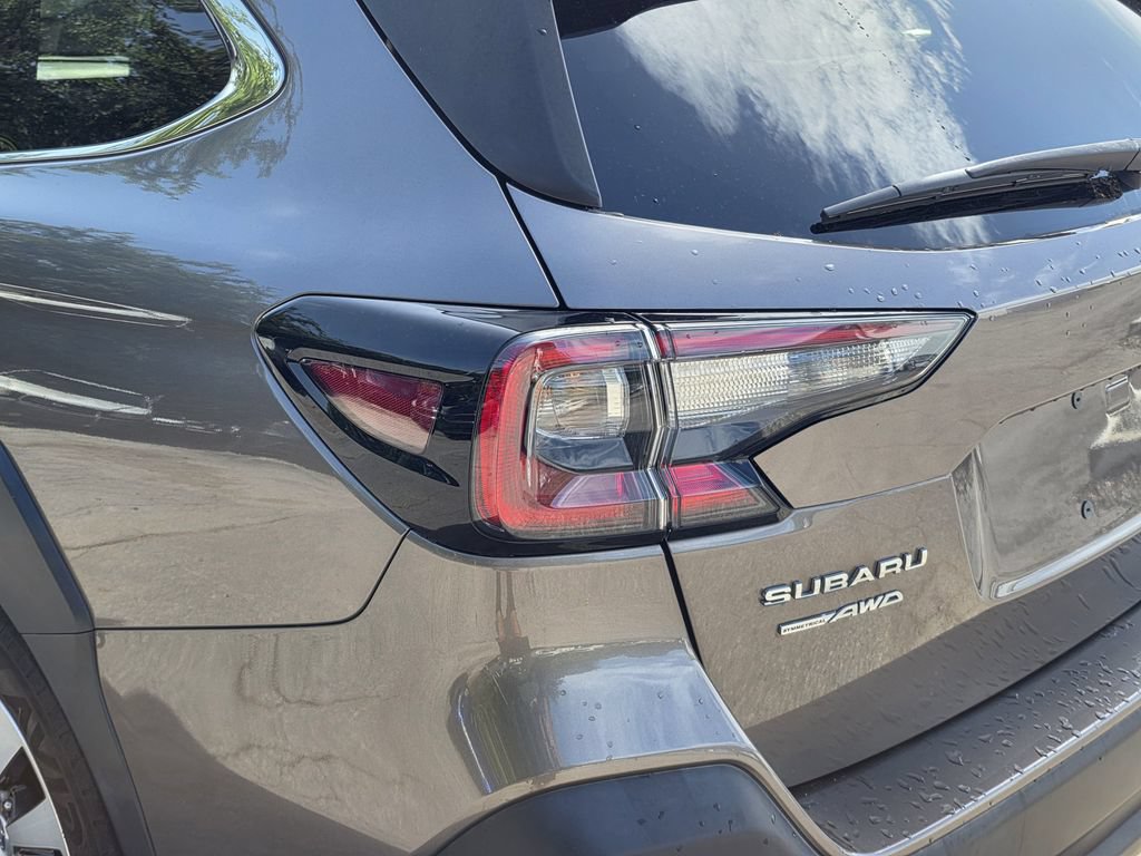 Used 2023 Subaru Outback Premium AWD/4WD image 7