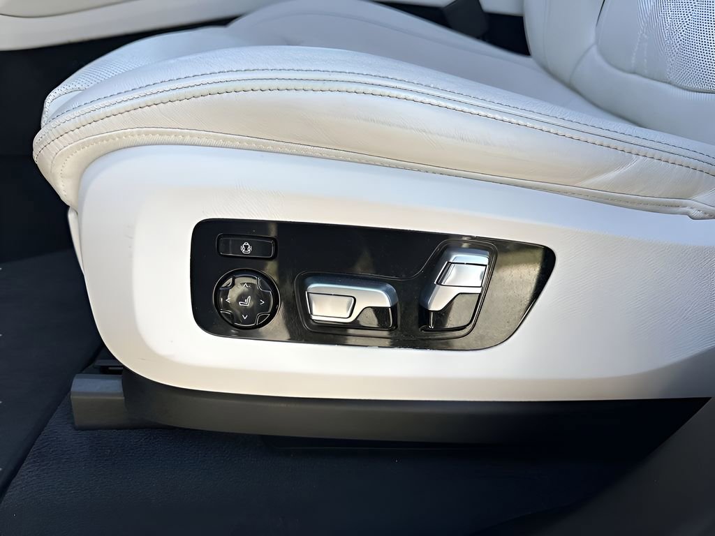 Used 2022 BMW X5 M50i AWD/4WD image 15