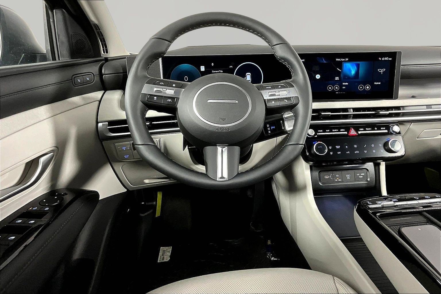 New 2026 Hyundai Tucson Limited AWD/4WD image 9