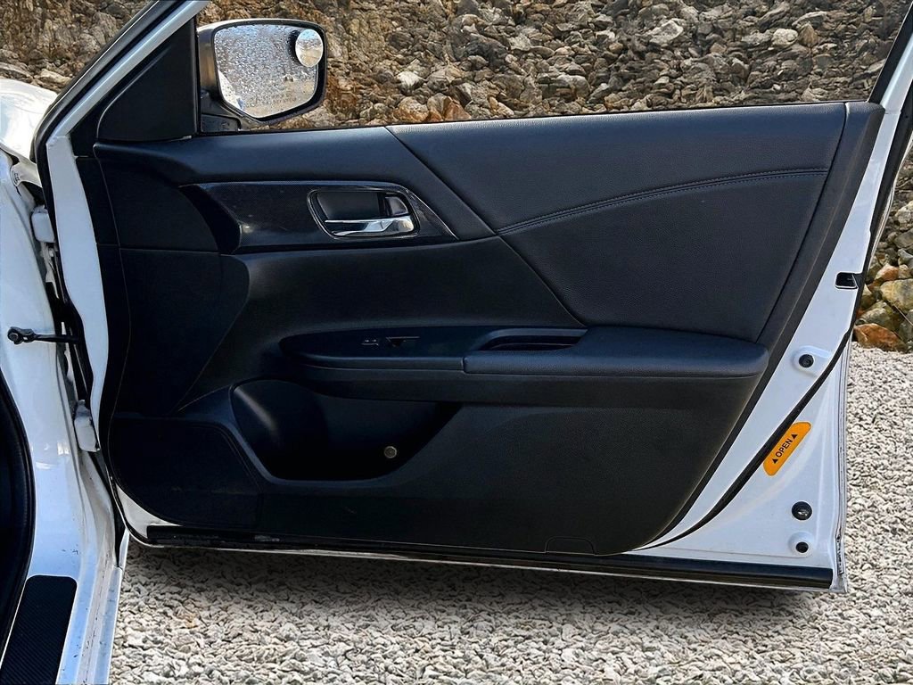 Used 2013 Honda Accord Sport image 22