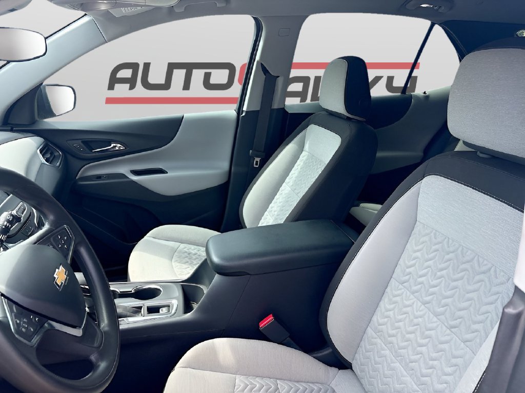 Used 2024 Chevrolet Equinox LS FWD image 19