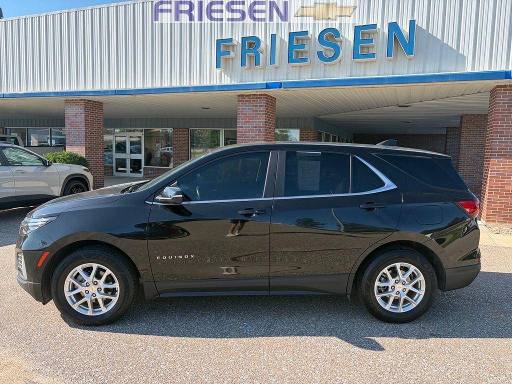 Used 2022 Chevrolet Equinox LT AWD/4WD image 2