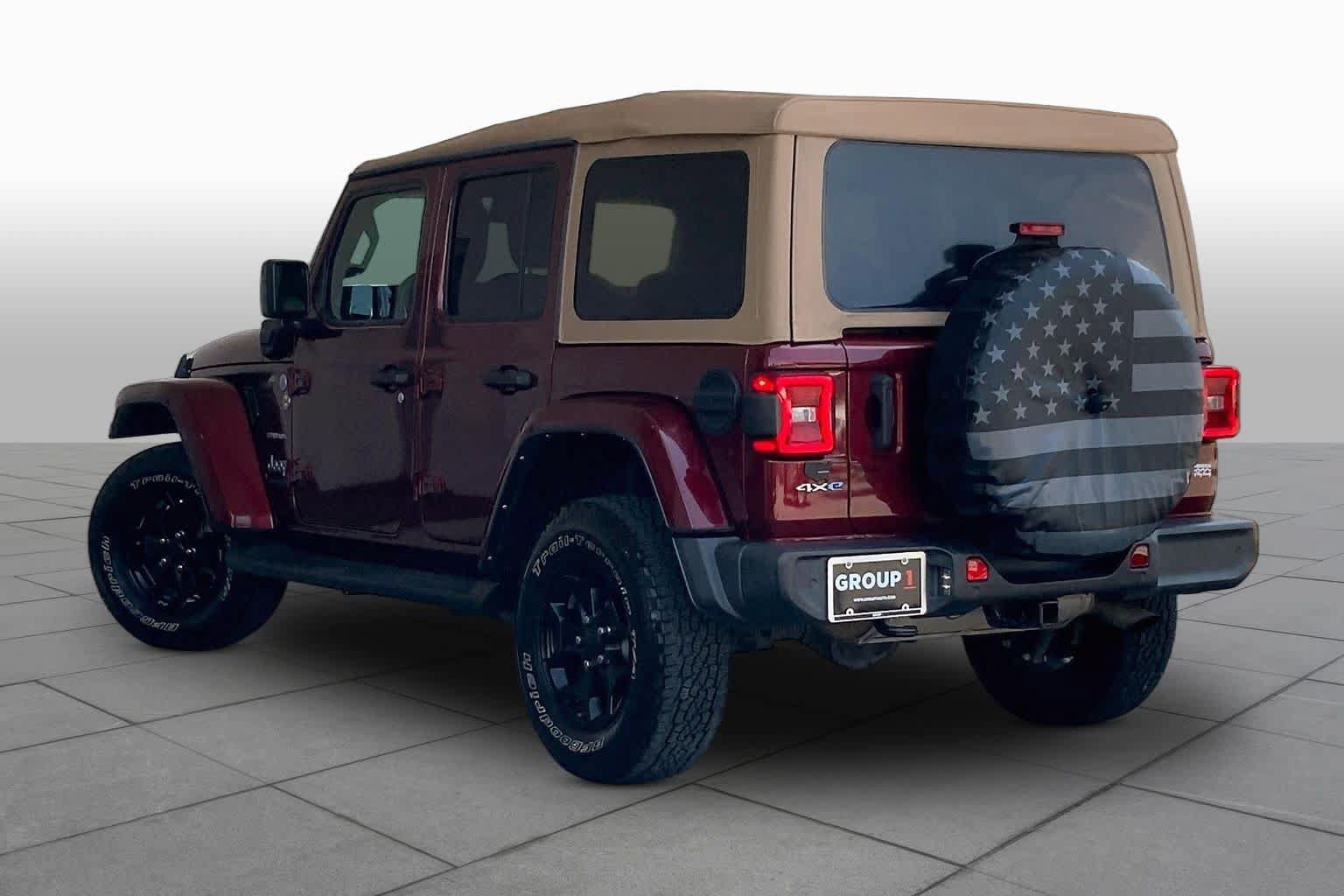 Used 2021 Jeep Wrangler Unlimited Sahara w/ Cold Weather Group AWD/4WD image 12