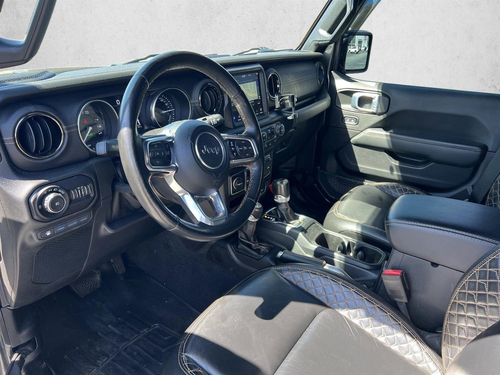 Used 2021 Jeep Wrangler Unlimited Sahara AWD/4WD image 9