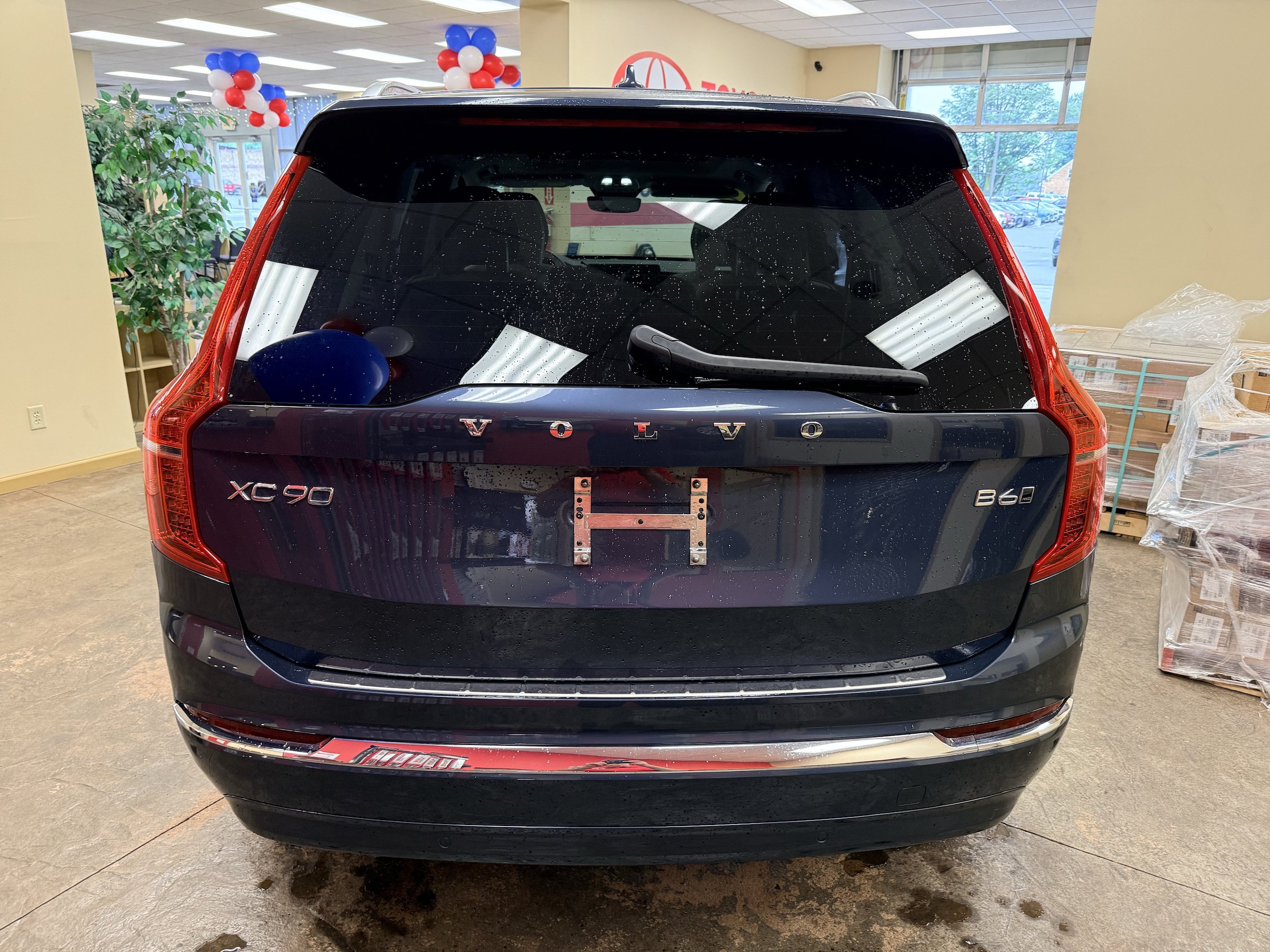 Used 2025 Volvo XC90 B6 Plus w/ Protection Package Premier AWD/4WD image 13