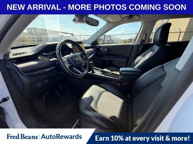 Used 2022 Jeep Compass Trailhawk w/ Trailhawk Convenience Group AWD/4WD image 10