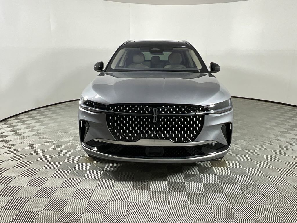 Used 2025 Lincoln Nautilus Reserve AWD/4WD image 8