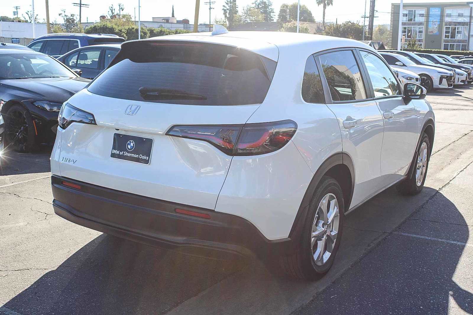 Used 2023 Honda HR-V LX image 4