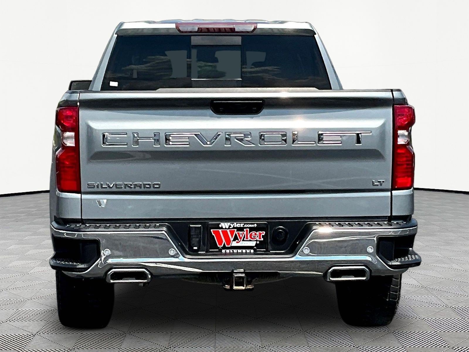 Used 2023 Chevrolet Silverado 1500 LT w/ Z71 Off-Road Package AWD/4WD image 5