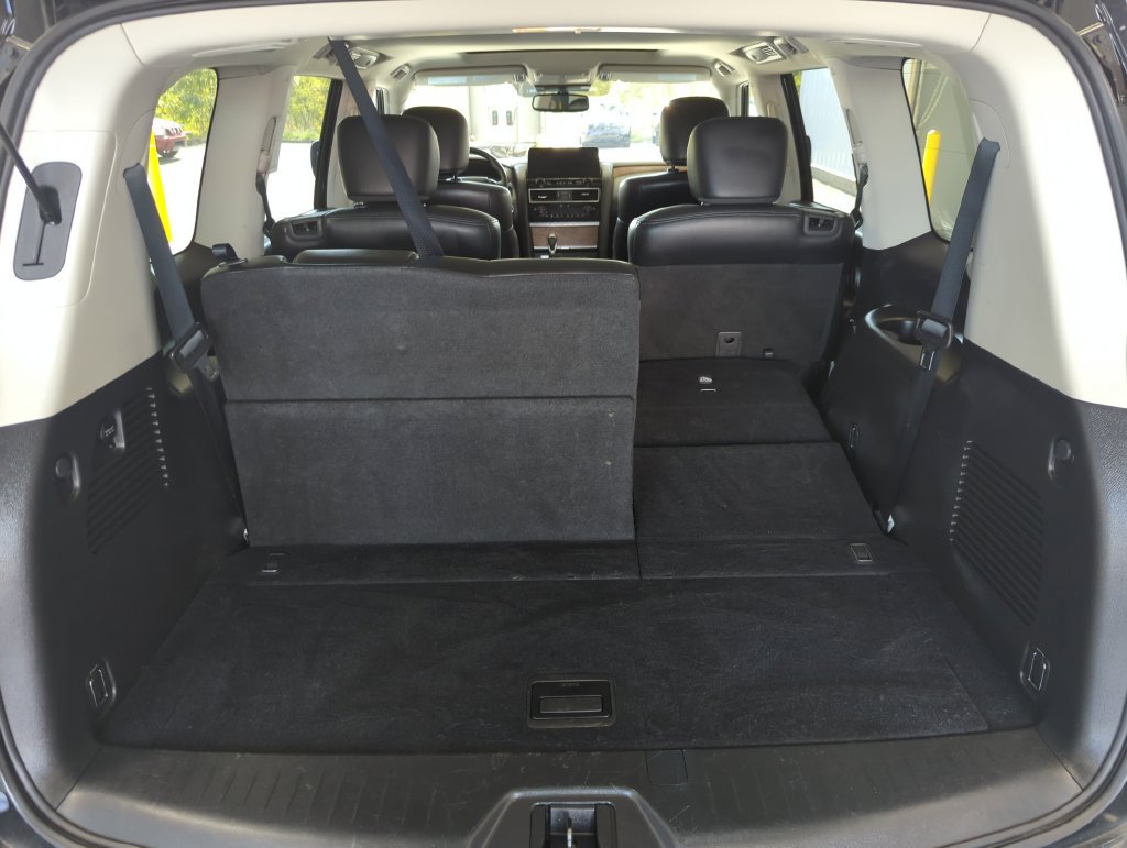 Used 2024 Nissan Armada SL w/ Captain's Chairs Package AWD/4WD image 30