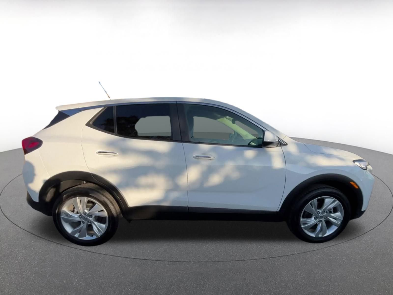 Used 2025 Buick Encore GX Preferred image 16