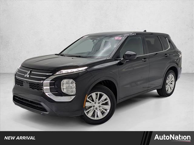 Used 2025 Mitsubishi Outlander ES