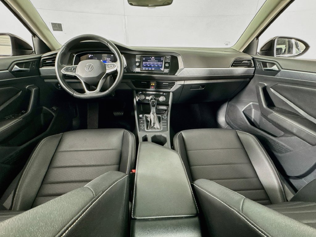 Used 2024 Volkswagen Jetta SE FWD image 26