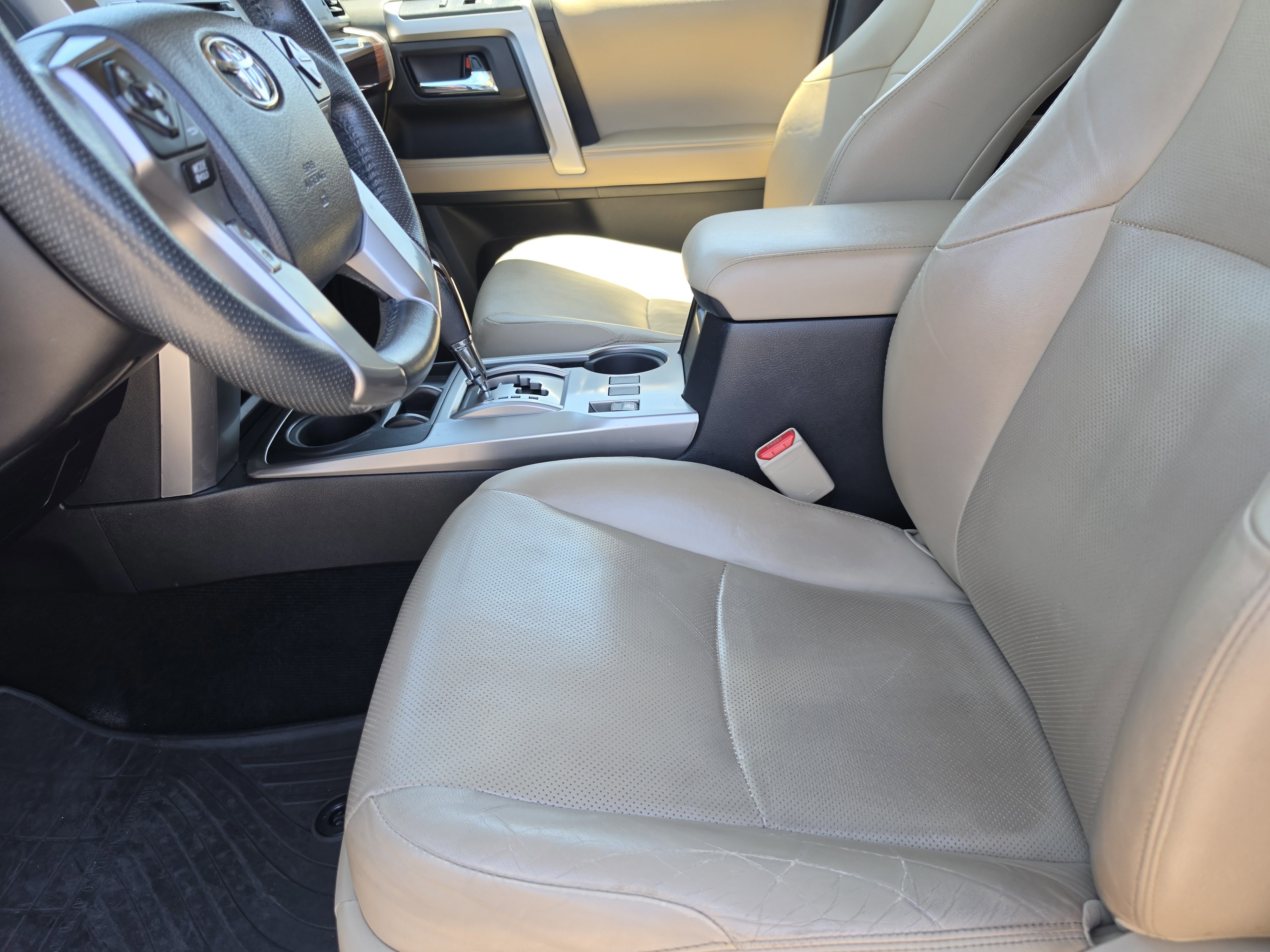 Used 2015 Toyota 4Runner Limited RWD image 9