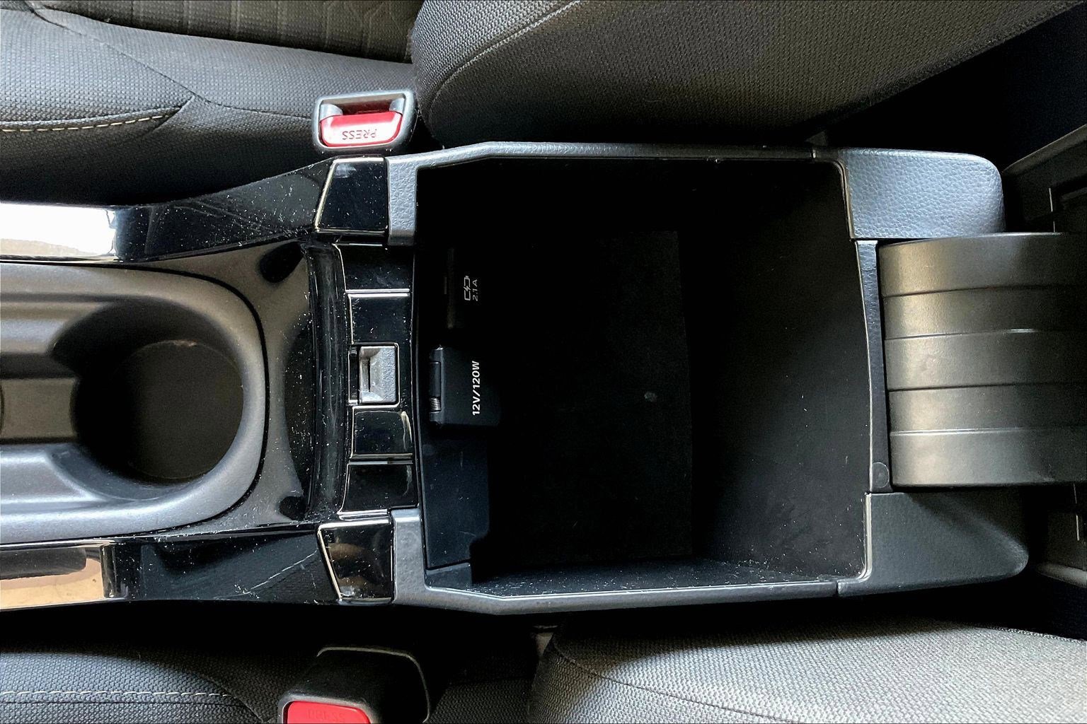 Used 2020 Toyota Corolla SE FWD image 15