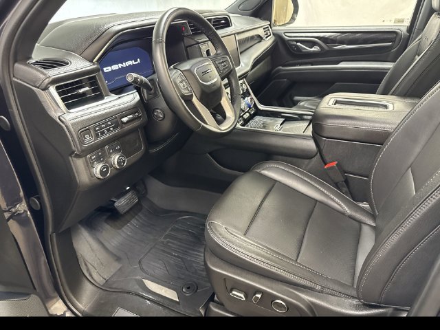 Used 2024 GMC Yukon Denali AWD/4WD image 12