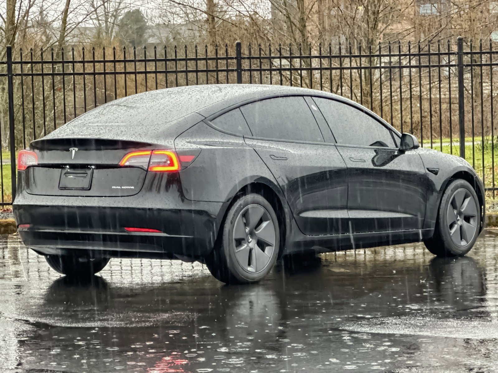 Used 2023 Tesla Model 3 Long Range image 3