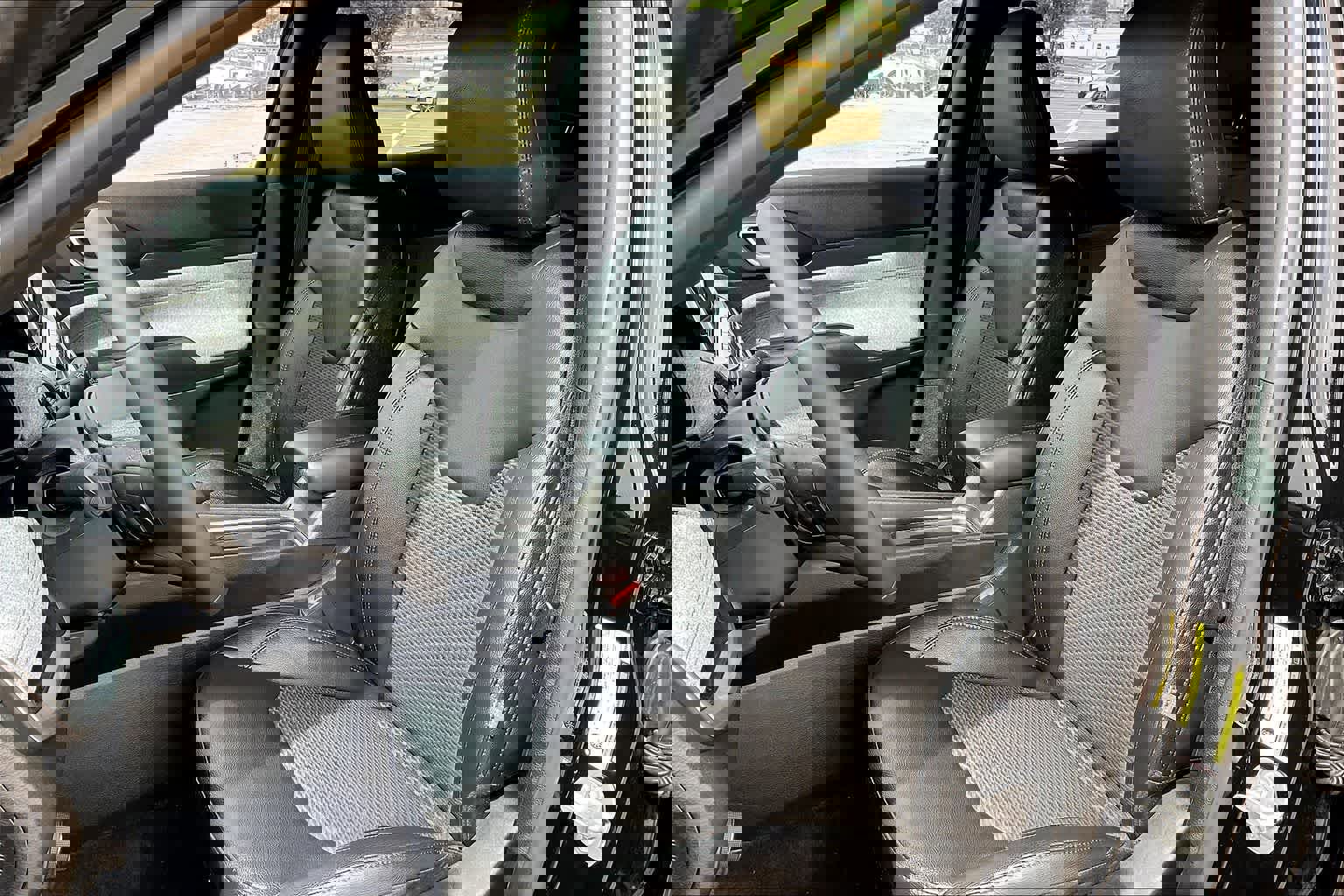 Used 2025 Jeep Compass Latitude image 11