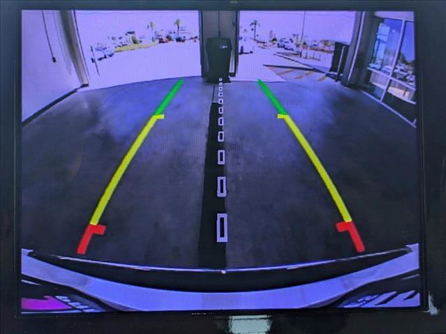 Used 2019 Jeep Grand Cherokee Overland AWD/4WD image 13