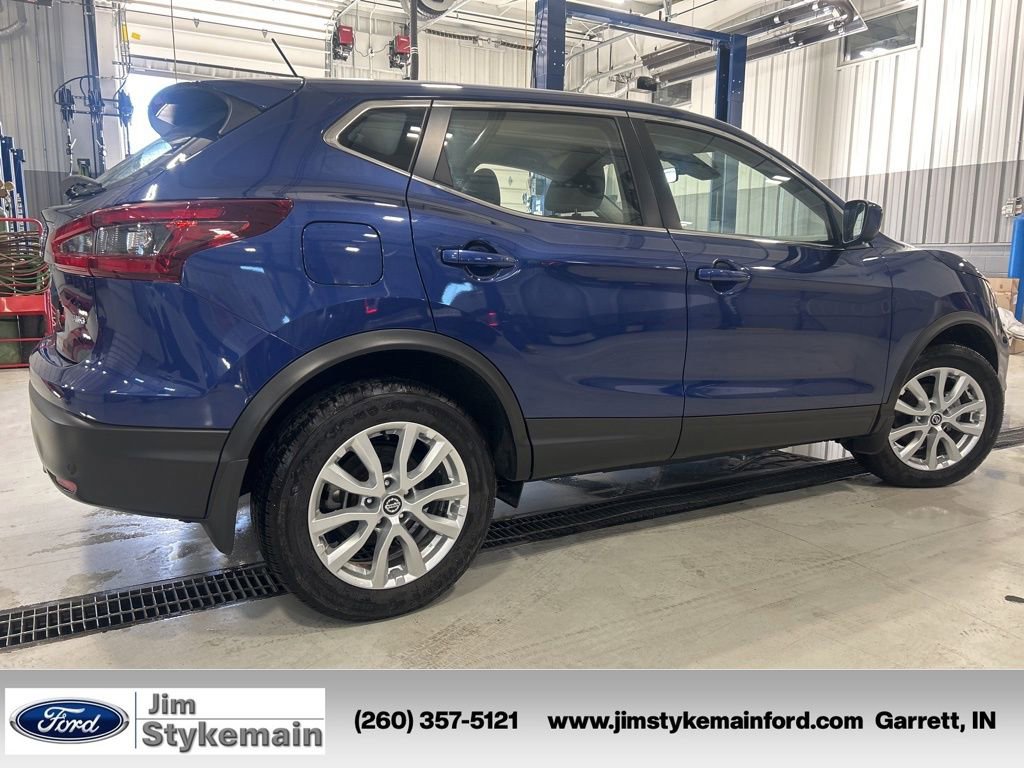 Used 2022 Nissan Rogue Sport S image 12