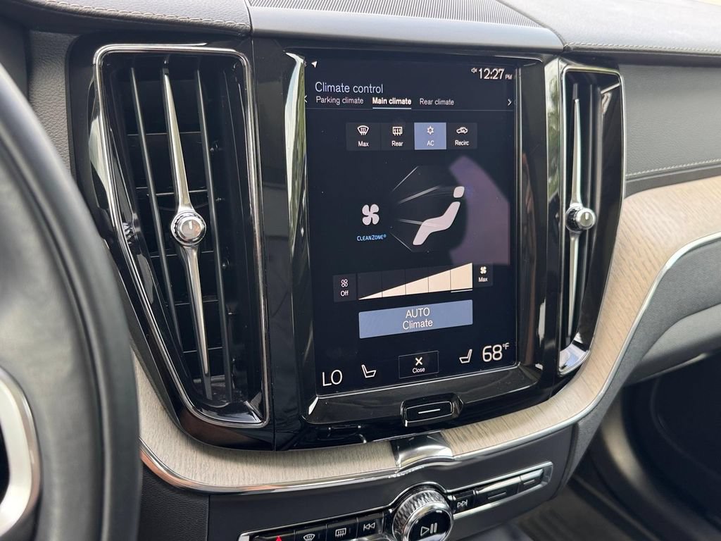 Used 2018 Volvo XC60 T5 Inscription w/ Convenience Package AWD/4WD image 16