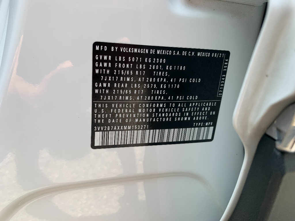 Used 2021 Volkswagen Tiguan SE AWD/4WD image 29