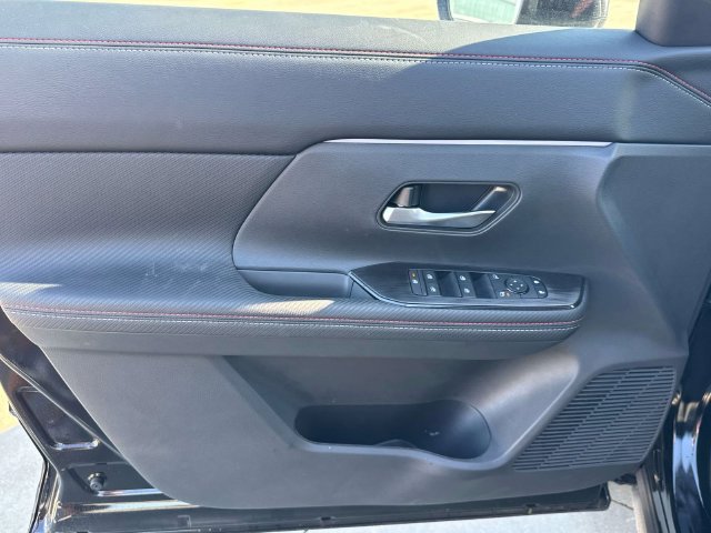 New 2027 Nissan Kicks SR FWD image 21