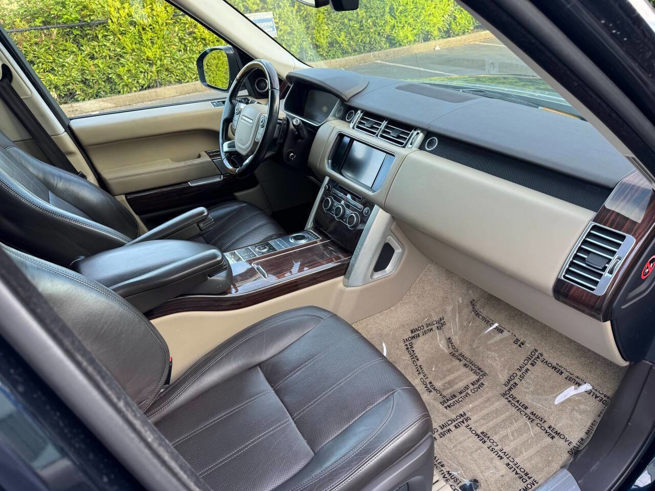 Used 2014 Land Rover Range Rover HSE image 15