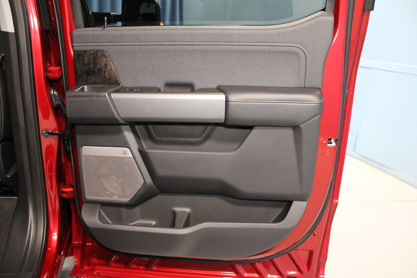 New 2025 Ford F350 Lariat w/ Lariat Ultimate Package image 25