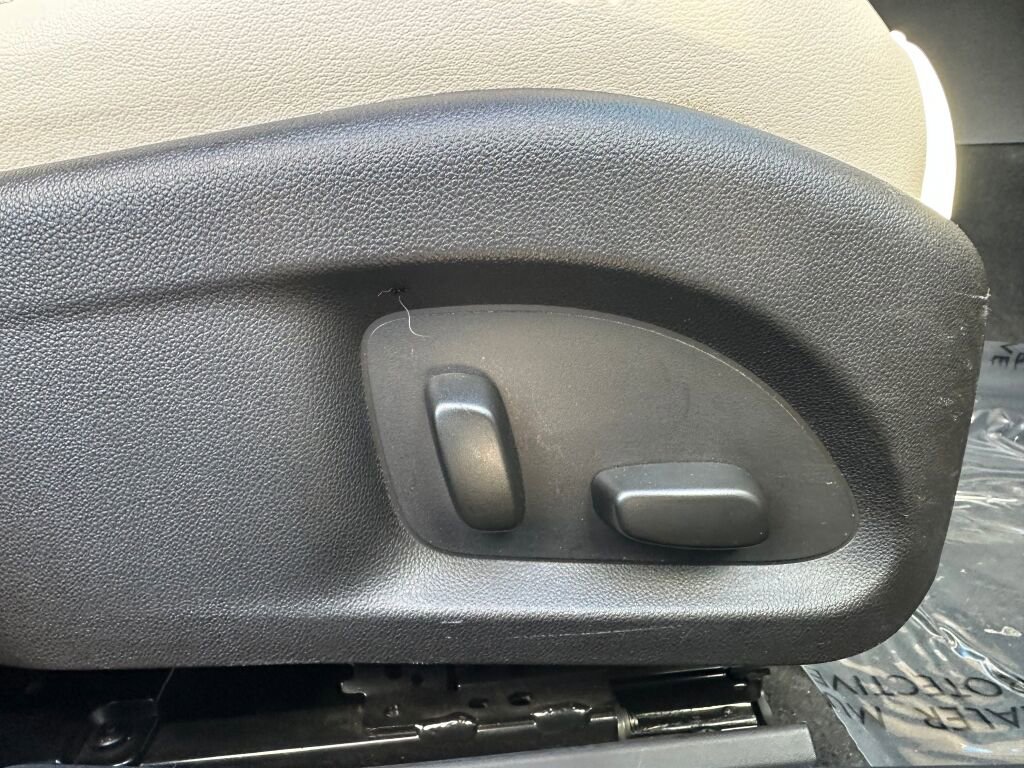 Used 2020 Cadillac CT4 Luxury w/ Bose Premium Audio Package image 27