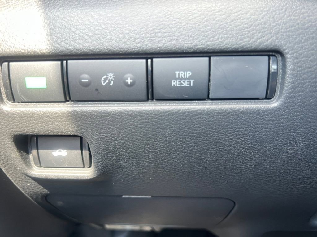 New 2025 Nissan Sentra SV image 12