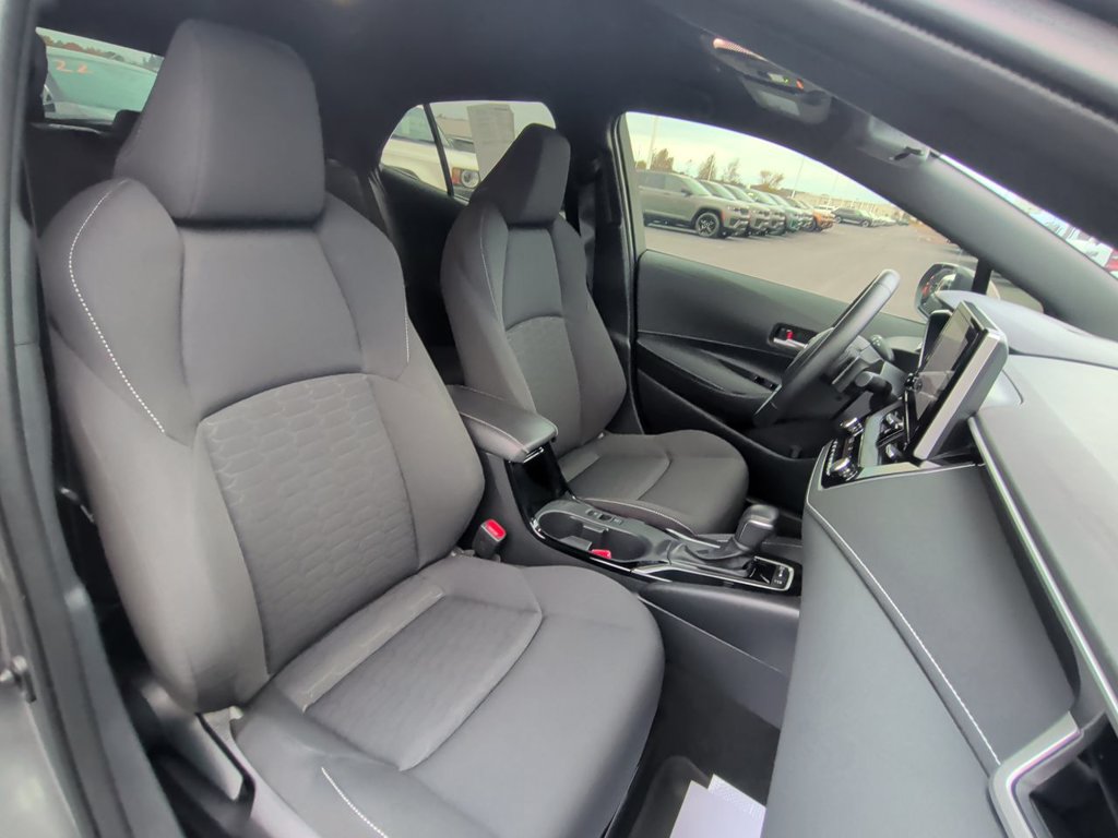 Used 2025 Toyota Corolla SE FWD image 24