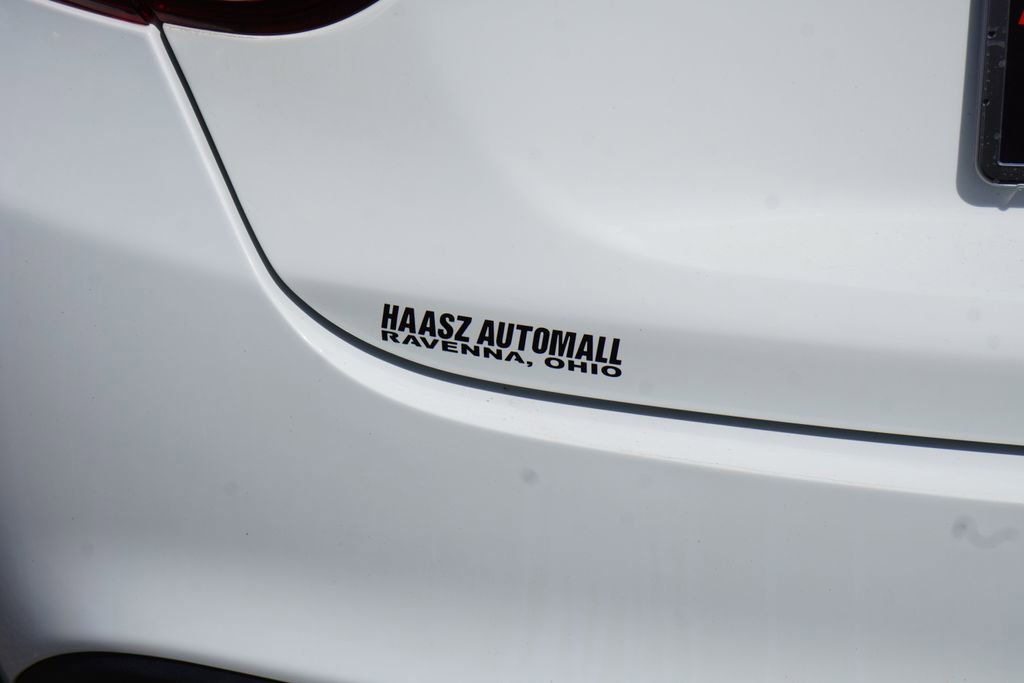 Used 2016 Chrysler 200 Limited FWD image 7