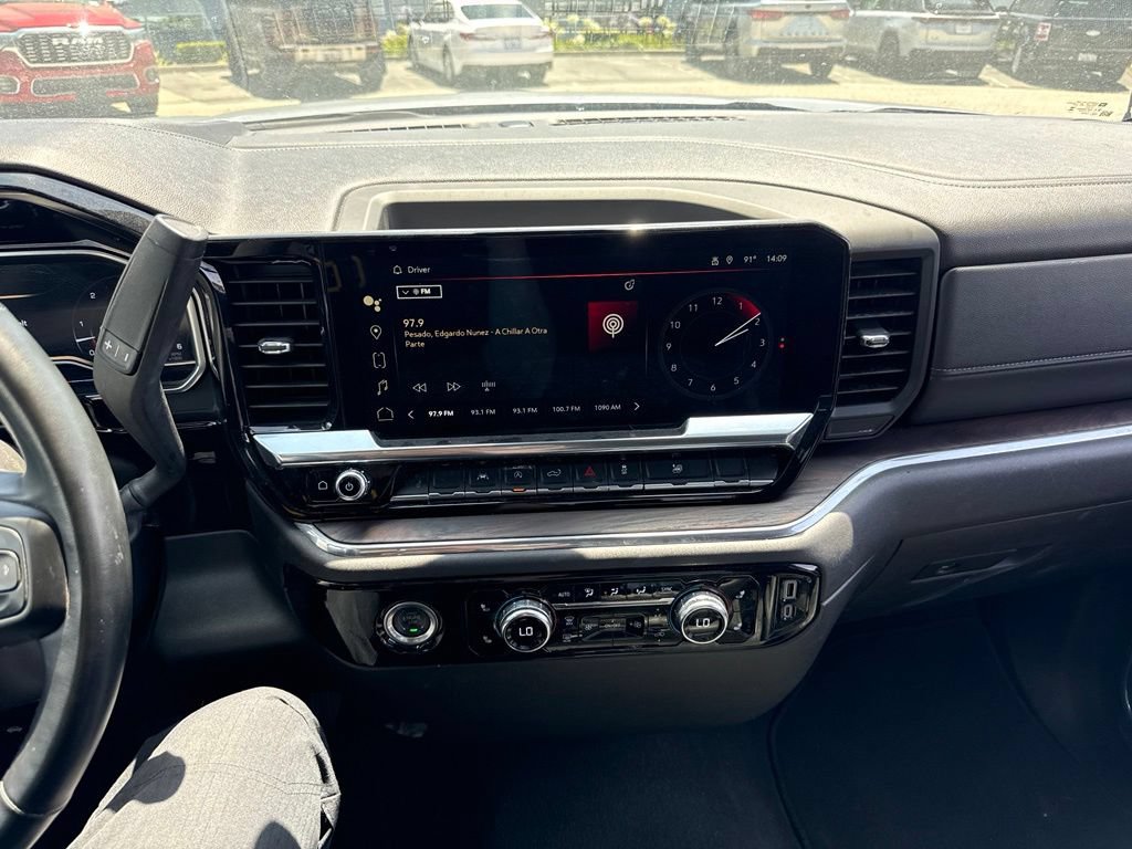 Used 2024 GMC Sierra 1500 SLT AWD/4WD image 9