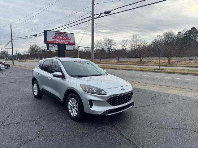 Used 2020 Ford Escape SE FWD image 1