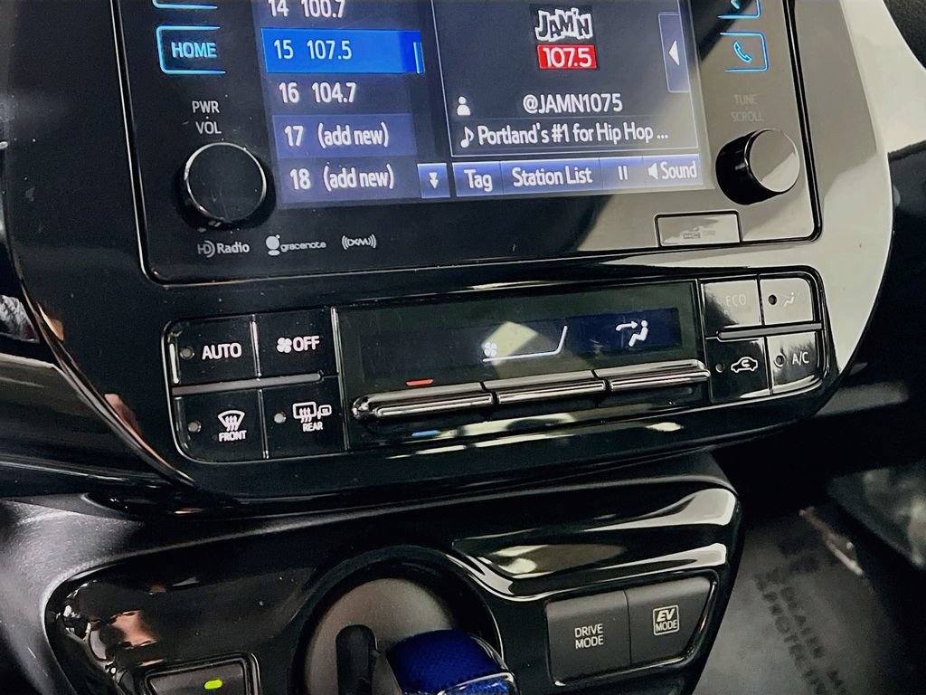 Used 2016 Toyota Prius Four w/ Advanced Technology Package FWD image 14